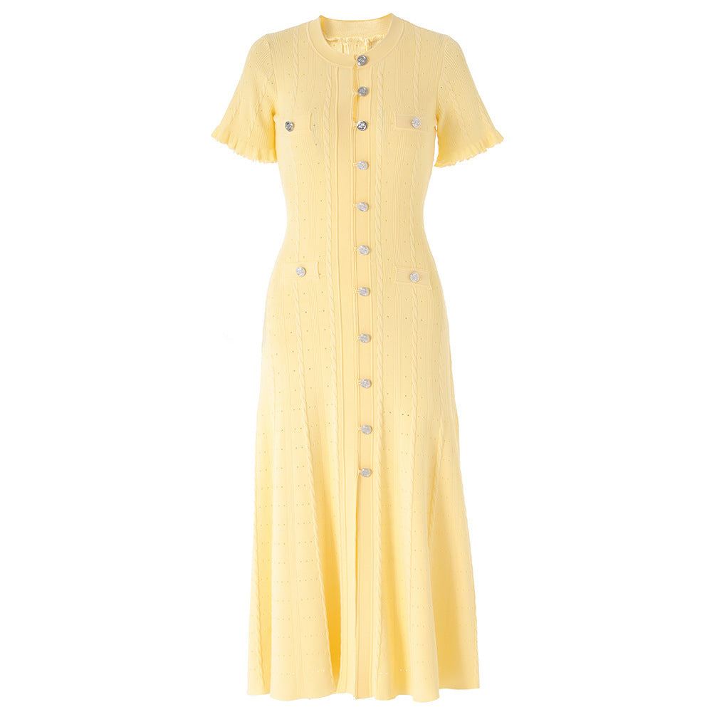 Light and Breezy: Fashion That Feels Like Freedom